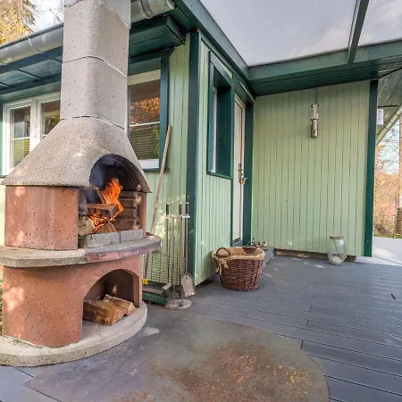 Vakantiehuis With Terrace Next To The Forest *